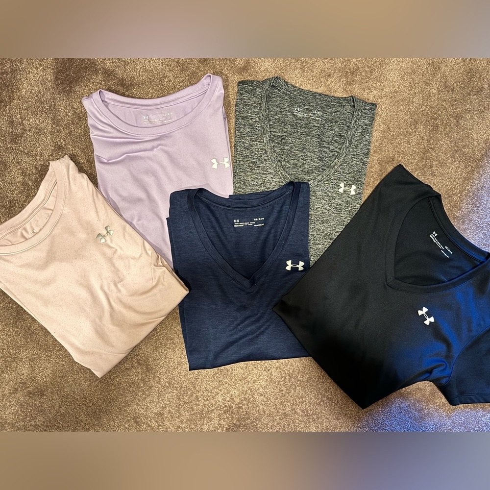 Under Armour Women’s Large Short Sleeve Dri Fit Shirts Lot of 5